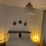 Luna * Durrës